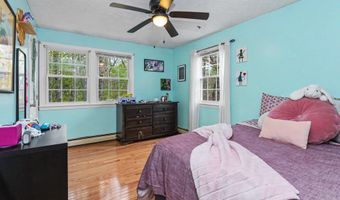 29 Old Sawmill Rd, Bedford, NH 03110