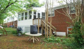 5100 10TH St N, Arlington, VA 22205