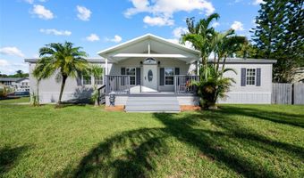 55805 CARROLL St, Astor, FL 32102