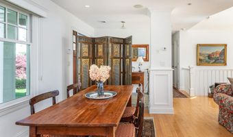 34 Skyline Dr, Brookfield, CT 06804