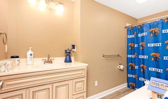 1007 Pembrooke Dr, Bardstown, KY 40004