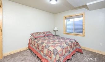 3895 N Royal Dr, Alton, UT 84710