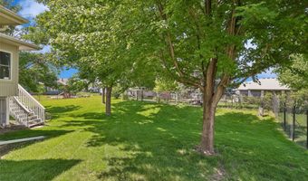 405 Plumwood Ct SW, Altoona, IA 50009