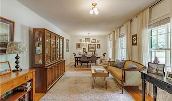 655 University Cir, Athens, GA 30605