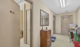 302 SW Front St, Abingdon, VA 24210