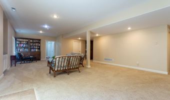 1943 Spyglass Dr, Asbury, IA 52002