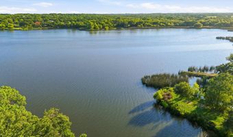 1616 Woodview Dr, Alvarado, TX 76009