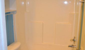 305 N Eighth St, Albion, IL 62806