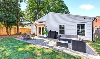 3020 Holt St, Charlotte, NC 28205