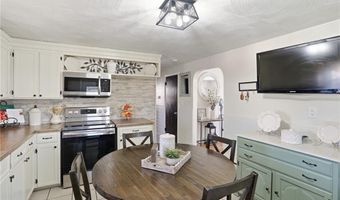 514 Killingly St, Johnston, RI 02919