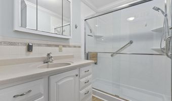 402 Chippendale Ln, Bonneau, SC 29431