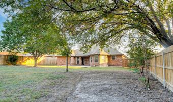208 James St, Aledo, TX 76008