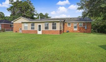 416 Forest Glen Dr, Albany, GA 31707