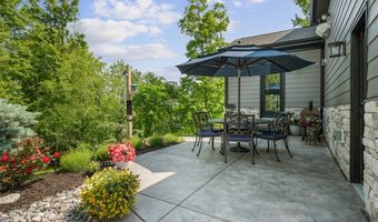 131 Woodford Dr, Adams Twp., PA 16033