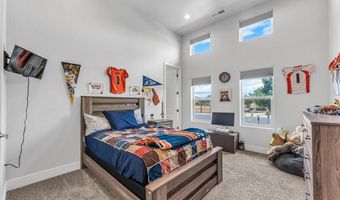 784 Grey Hawk Dr, Fernley, NV 89408