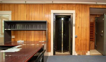 1743 US Route 5 S, Barnet, VT 05821