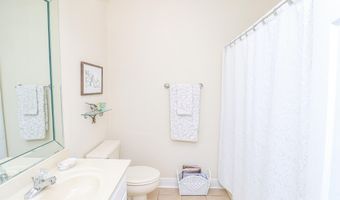 106 Glenside Dr, Brandon, MS 39042