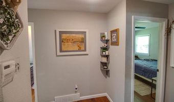 6607 Wenzel Rd, Alton, IL 62002