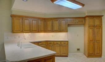 5708 Parkhill Pl, Bartlesville, OK 74006