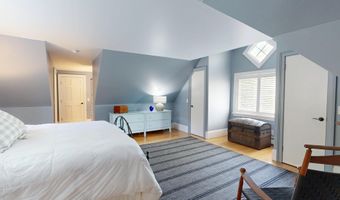 75 Court St, Belfast, ME 04915