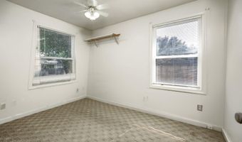 128 S Mountain Ave, Ashland, OR 97520