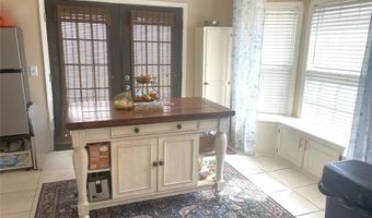 8008 NW 27th St, Bethany, OK 73008