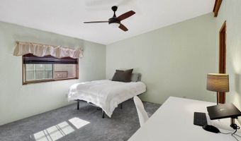 425 N Chuckanut Dr, Bellingham, WA 98229