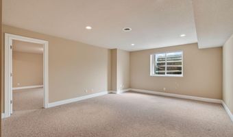 2724 Northridge Ln, Ames, IA 50010
