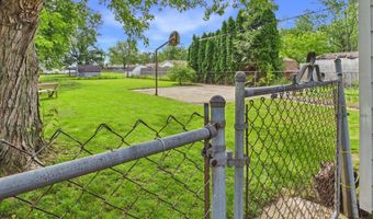 107 Tanglewood Dr, Anderson, IN 46012