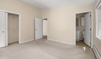 85 Gateway Rd, North Kingstown, RI 02852