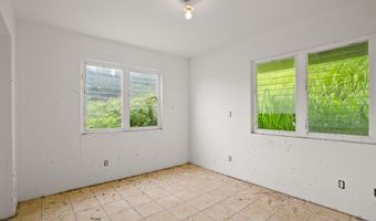 3360 WAWAE Rd, Kalaheo, HI 96741