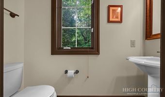 241 The Glens Blvd, Banner Elk, NC 28604