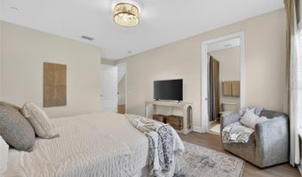 6408 MAYRA SHORES Ln, Apollo Beach, FL 33572