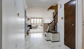 4 SUNSET Ave, Bayonne, NJ 07002