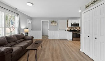 16 Clover Ln, Alloway, NJ 07418