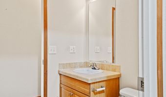 48693 HIGHWAY 242, Broadbent, OR 97414