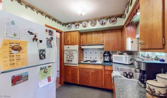 1195 New Milford Rd, Atwater, OH 44201
