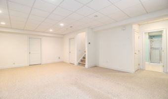 21 Great Heron Ln 21, Brookfield, CT 06804