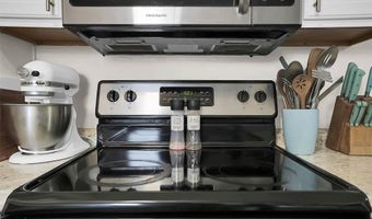 1229 E Ridgecrest Rd, Altus, OK 73521