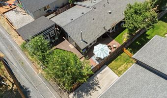 820 NW 12th St, Bend, OR 97703