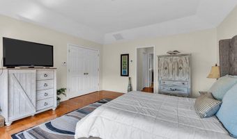 27 Brittany Ct, Atlantic Highlands, NJ 07716