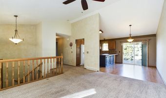 804 E Maywood St, Brandon, SD 57005