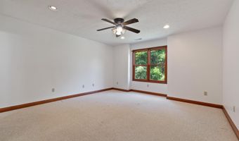 445 Fudges Creek Rd, Barboursville, WV 25504