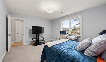 24 Lynn Dr, Attleboro, MA 02703