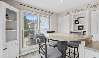 1801 Arbordale Ln, Algonquin, IL 60102