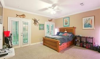 5191 ARLINGTON Ct, Baton Rouge, LA 70820