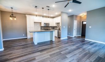 207 S James St, Alvarado, TX 76009