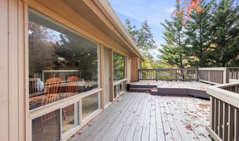 4024 IVA Ln, Annandale, VA 22003