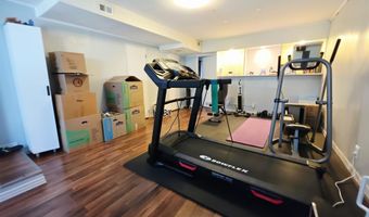 9 ELNA Ct, Bayonne, NJ 07002