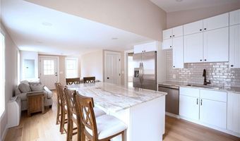 57 Callender Ave, Newport, RI 02840